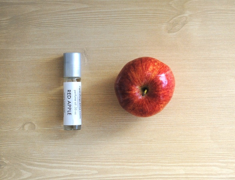 Red Apple Perfume Oil - Roll On Perfume Fruity Sweet Fragrance
