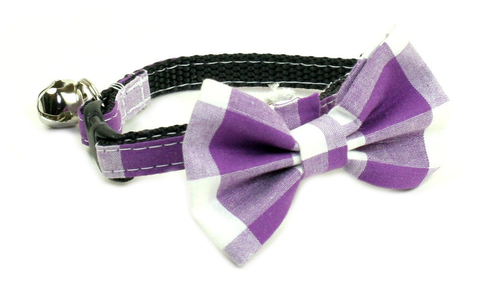 Cat Collar with Bow Tie - Checkered Purple and White