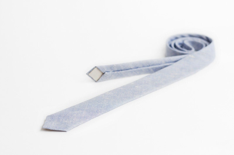 Skinny tie, baby blue