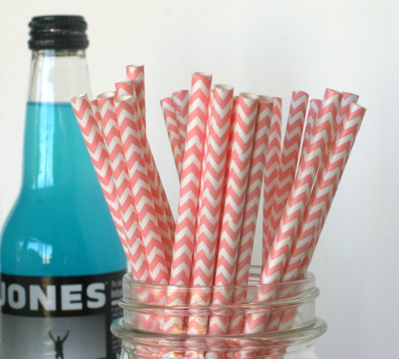 Pink Chevron paper drinking straws, pink party straws, chevron straws,pink paper straws