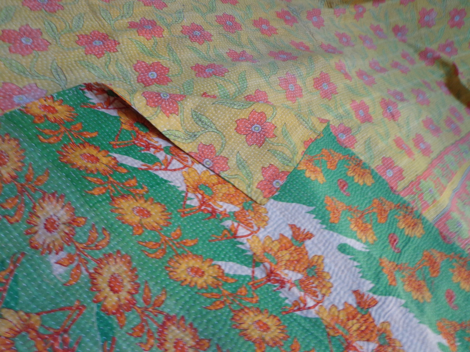 Vintage Kantha Quilt Old sari Gudri Reversible Quilt Throw A031