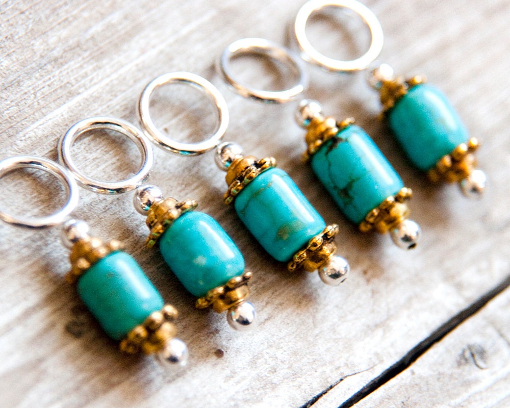 Snag Free Stitch Markers in Turquoise Blue and Gold, Green-Blue Gemstone Stitch Markers, Set of 5