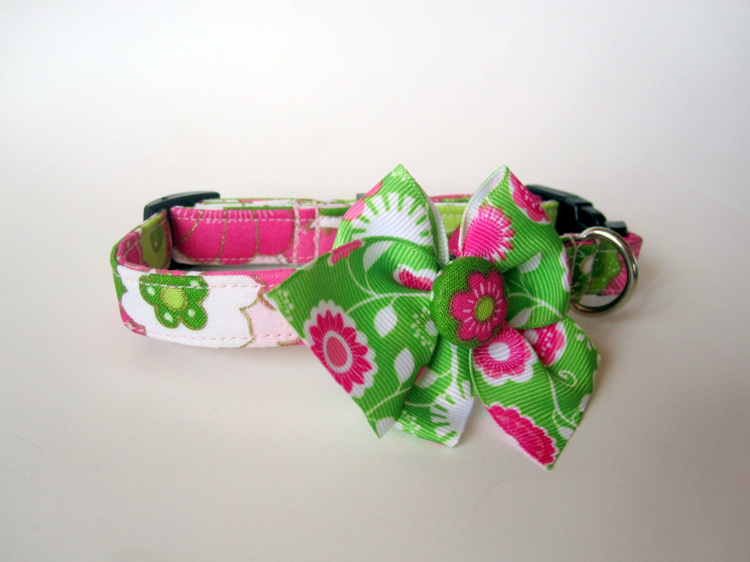 Pink and Green Lilly Dog collar size Small