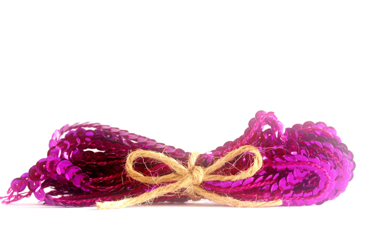 Fuchsia Sequin Trim (4.3yards)