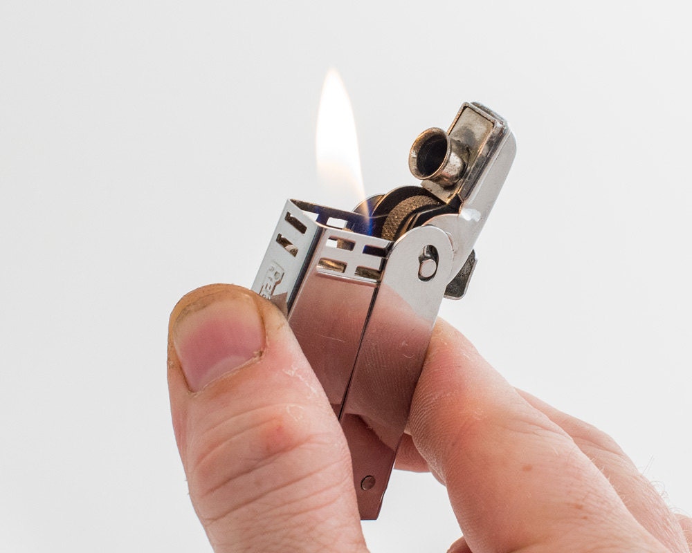 Working 1940s Regens Chrome Squeeze Trigger Pocket Lighter