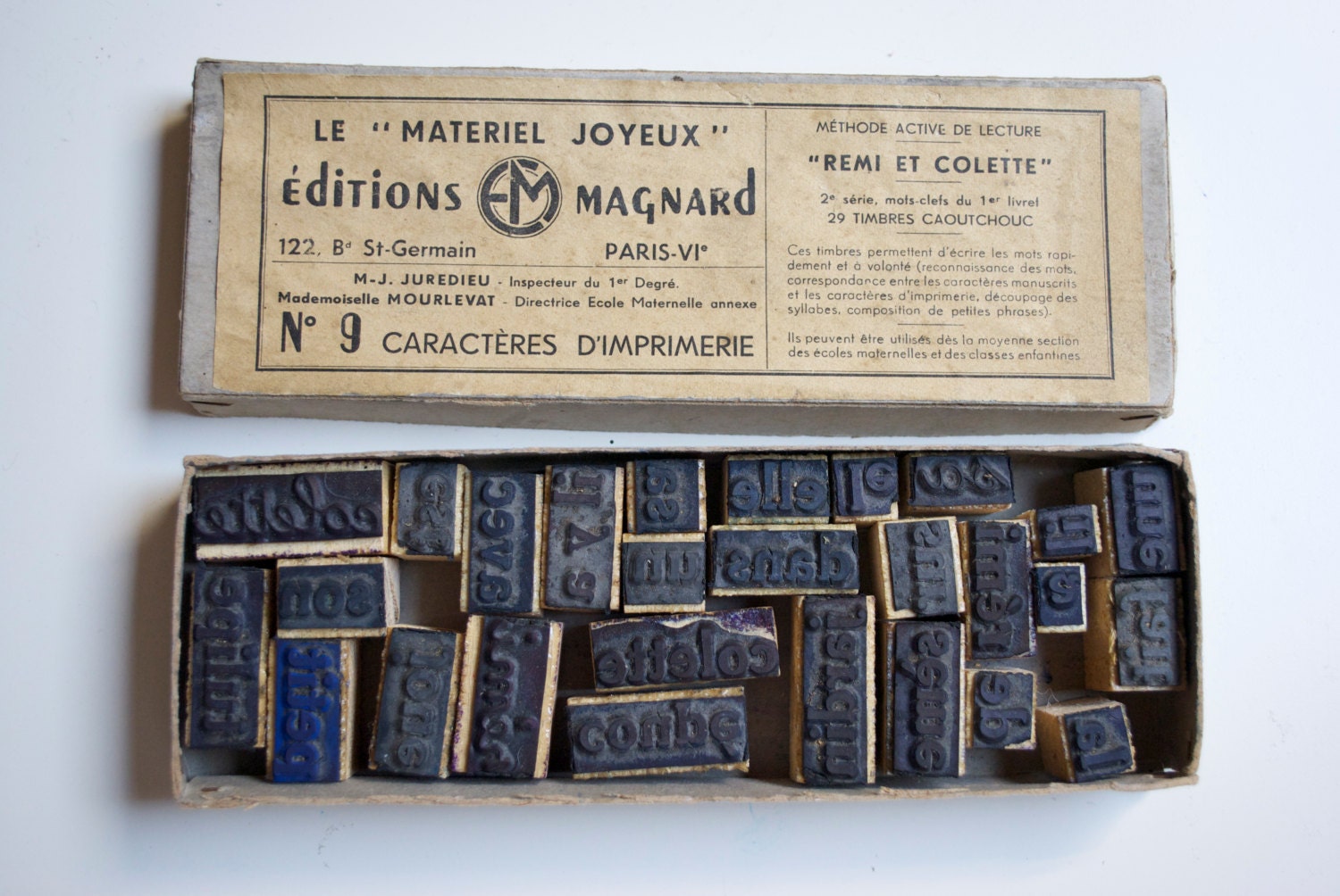 Vintage french rubber stamps with original box - French words