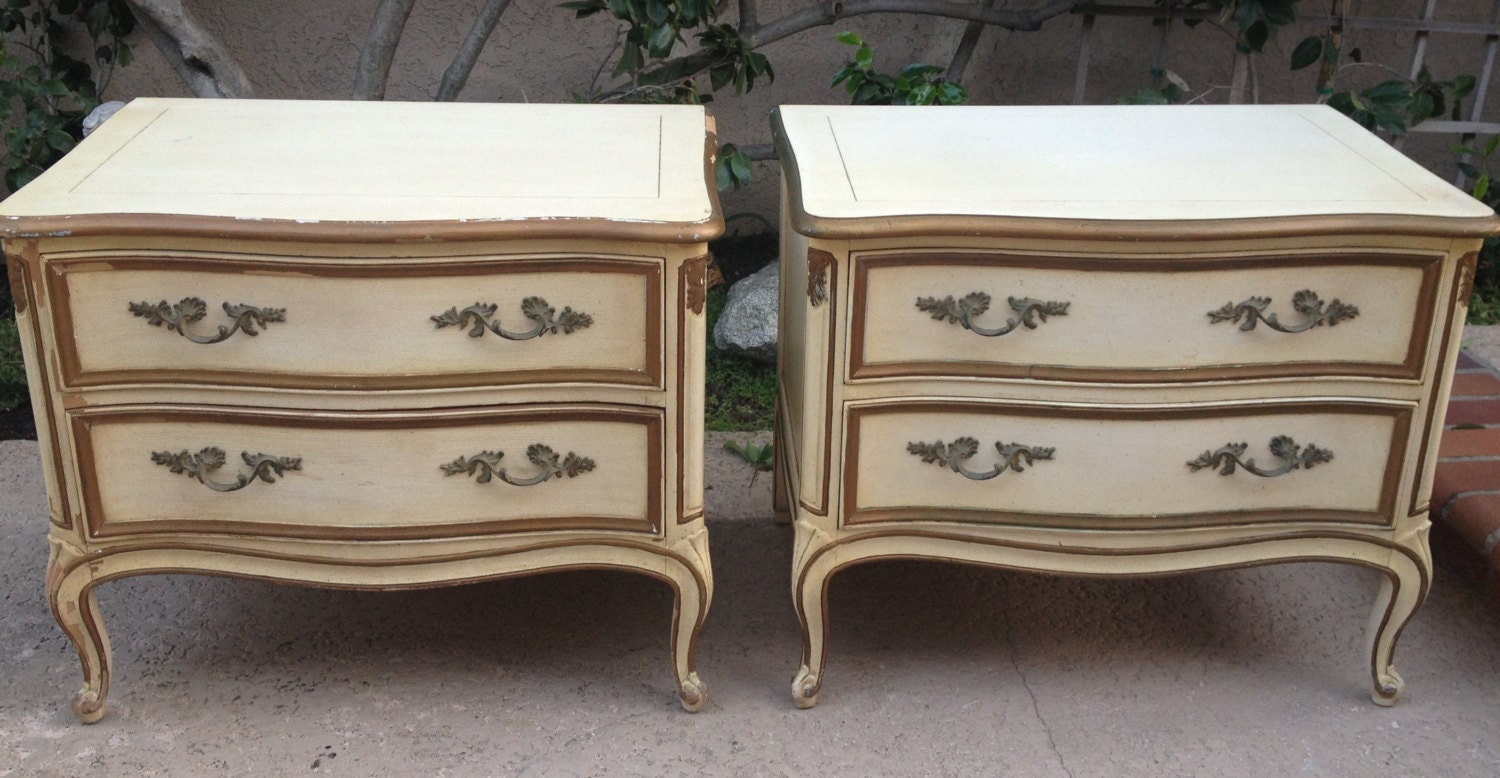 Pair of Beautiful French Provincial Henredon Night Stands