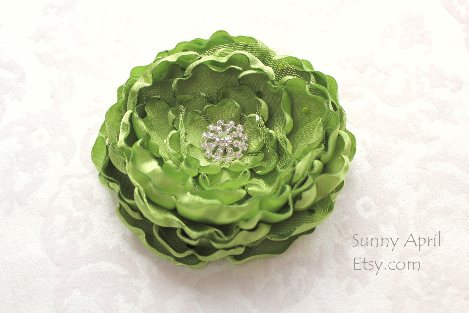 Apple Green/ Pistachio Flower Hair Clip/ Brooch/ Bridesmaid's Wedding Accessory/ Free Shipping on Additional Items - SunnyApril