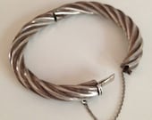 Vintage Sterling Silver Twisted Cable Hinged Bangle Bracelet With Safety Chain Marked 925