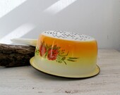 Vintage Rustic Strainer, Enamel flowers stariner, Mid century kitchenware, Farmhouse, French country, Retro kitchen dispaly, Vintage planter
