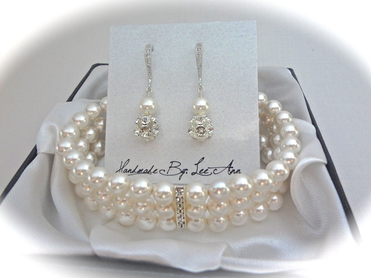 Bridal jewelry - Pearl bracelet and earrings set - 3 strands - - Classy - Sterling silver ear wires - Formal jewelry -