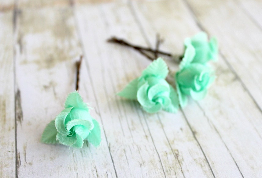 Blue Seafoam Green Hair Accessories to Complete Your Look - wide 8