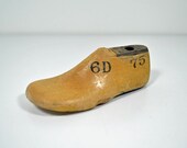 Wood Shoe Form Mold Child's size 6