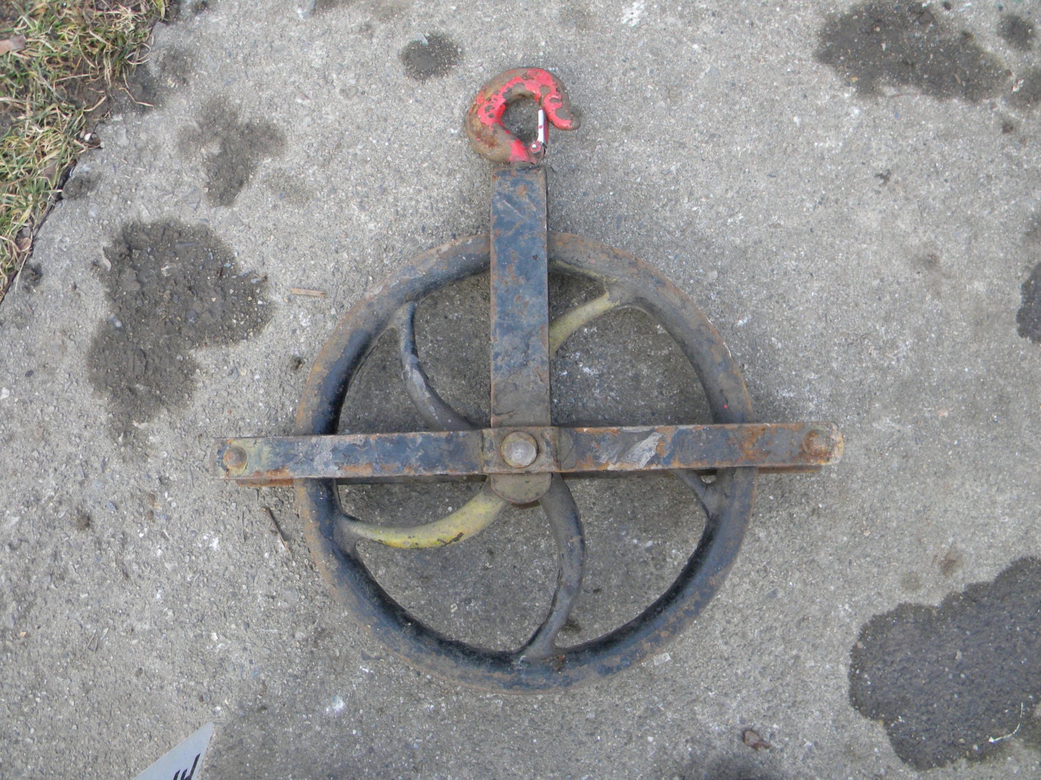 nice big working vintage antique iron BARN FARM hay water well tool steampunk industrial nautical mechanic PULLEY