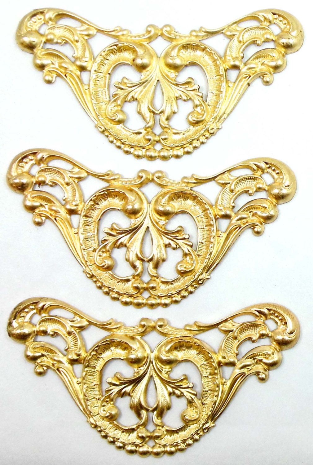 Centerpiece Plaque, Raw Unfinished Brass, Item03777