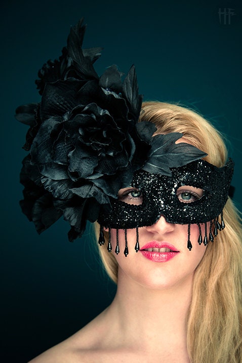 Gothic Style Masquerade Mask Burlesque Steampunk Victoriana