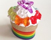 OVAL RAINBOW BOX - tiny - 3 x 2.5 x 2.4 cm