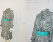 Vintage Dress 60s 70s Shirtwaist Paisley Teal Beige Accordian Pleat Skirt size 12 Modern Medium to Large