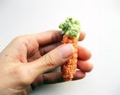 Carrot charm, carrot keychain, vegetable ornament, vegetarian keychain, vegan keychain, carrot ornament, crochet vegetables, etsyveg team