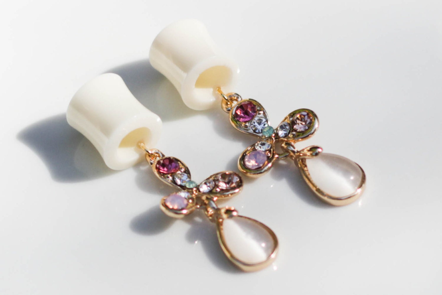 4g-5/8" Gold Korean Design with Multi Color Rhinestone Accent Design Dangle Plugs Tunnels