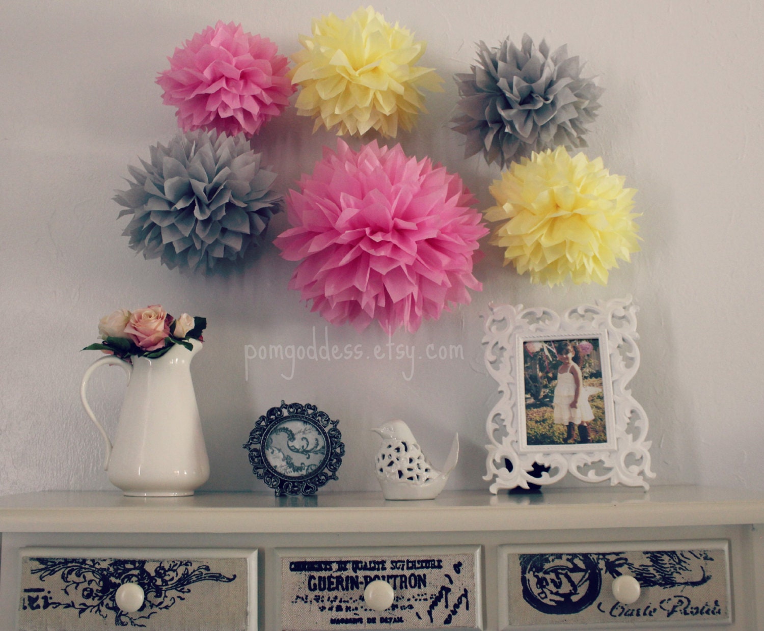 10 Tissue Paper Pom pom / Wedding / Bridal Shower / Baby Shower / Birthday Party / Party Decor Il_570xn