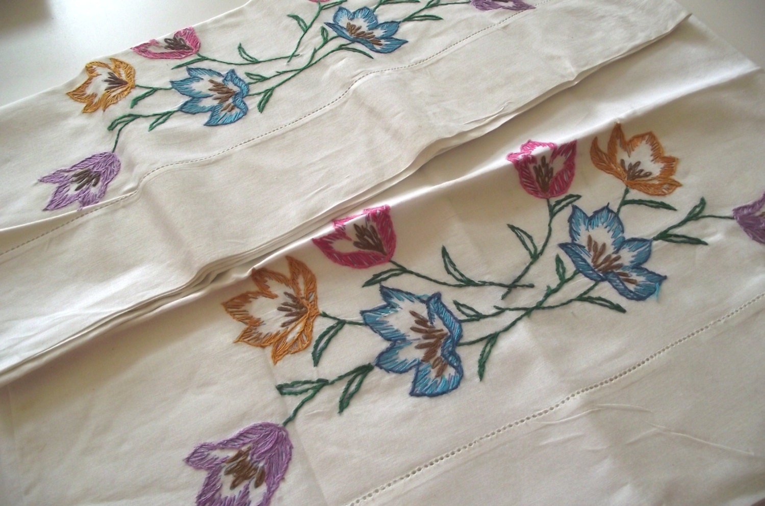 Vintage  Pillowcase set of 2 embroidered floral on white