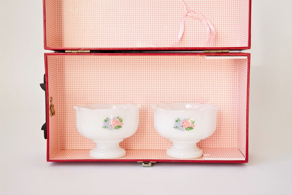 Avon Soap Dish-Milk Glass White-Pair of Dishes