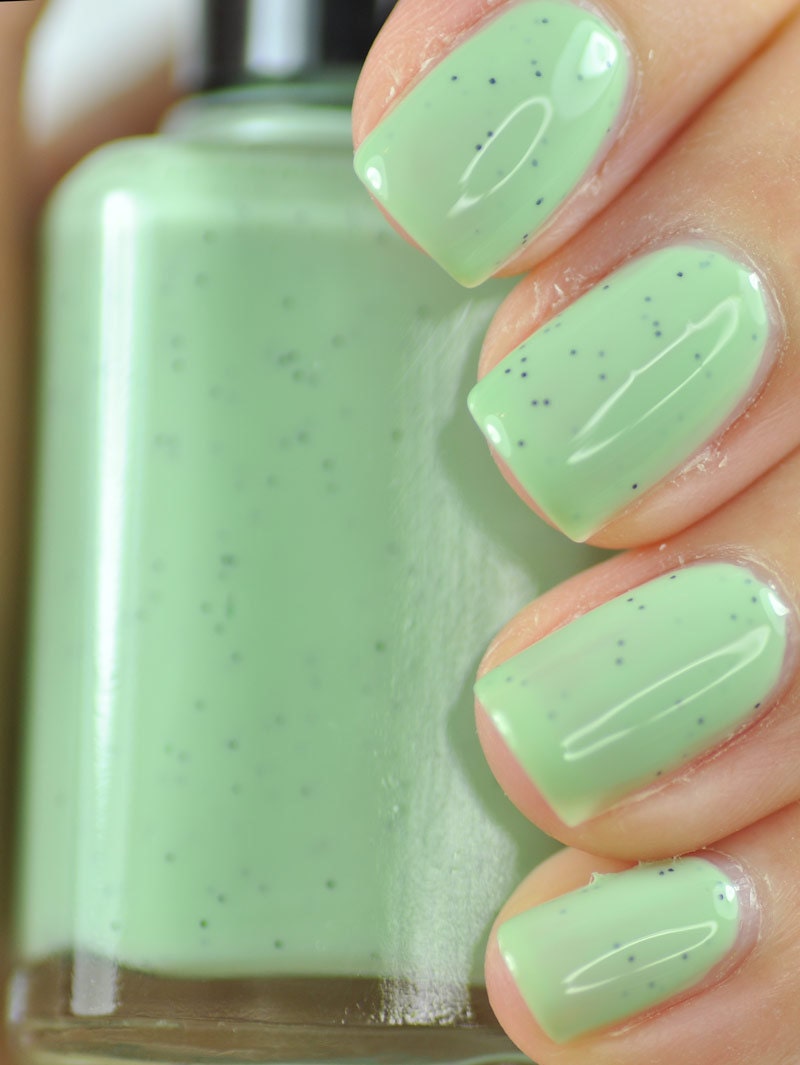 Kiwi Smoothie Green Nail Polish 15ml (.5oz)