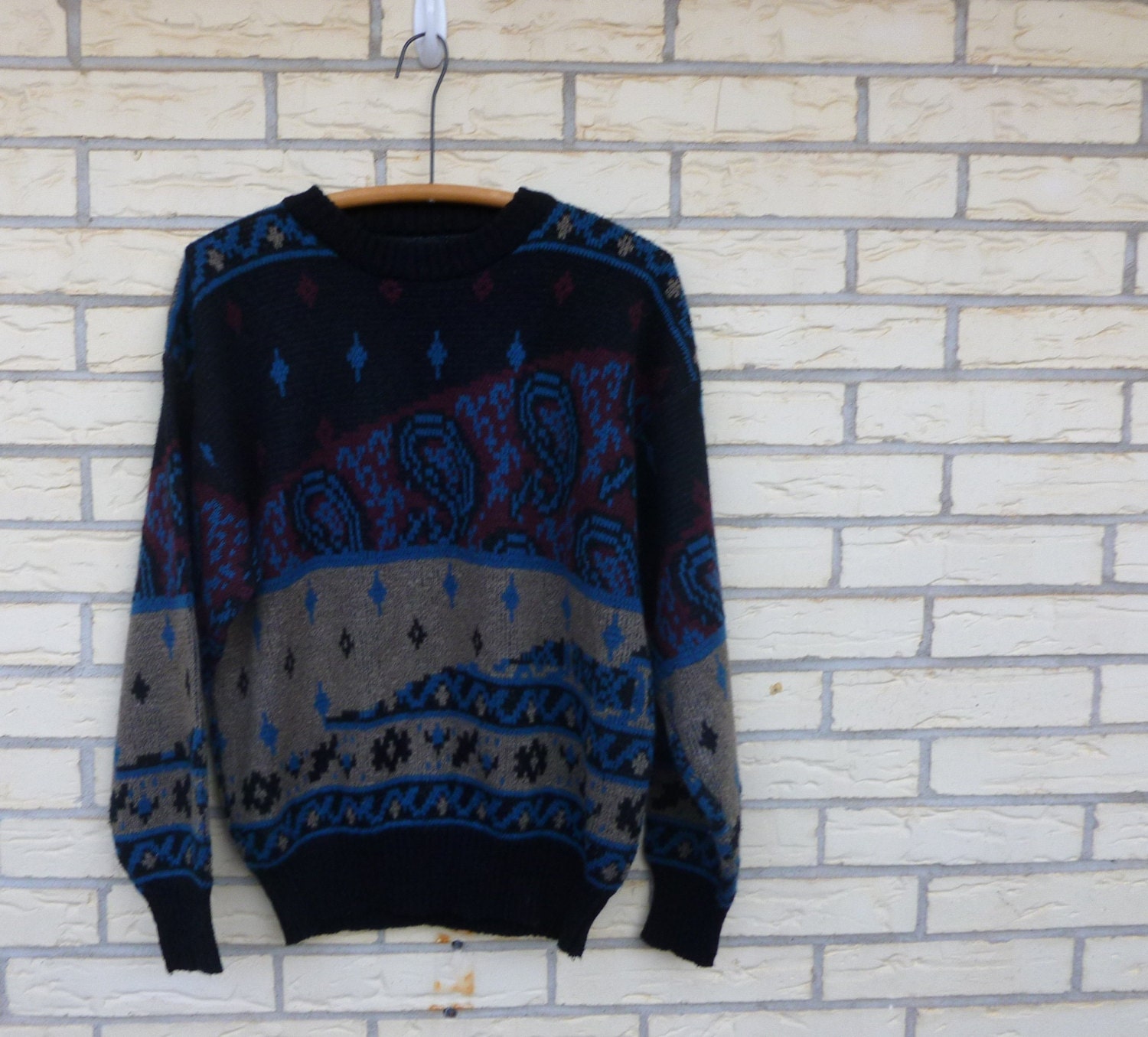 Men's Sweater 1980's Paisley 8 Bit Graphic Large