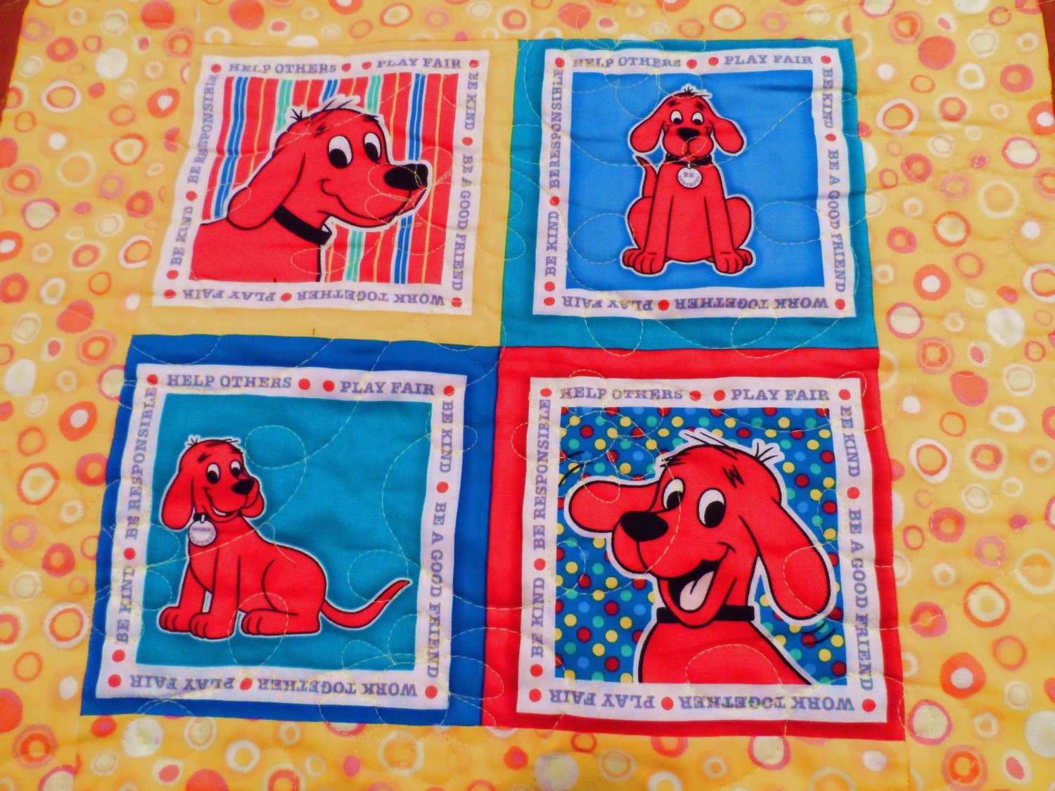 Quilt Childrens Babies - Quilt Hand Made - Red Dogs Quilt - Quilted Baby throw - Quilted Lap Quilt - Quilt chair back