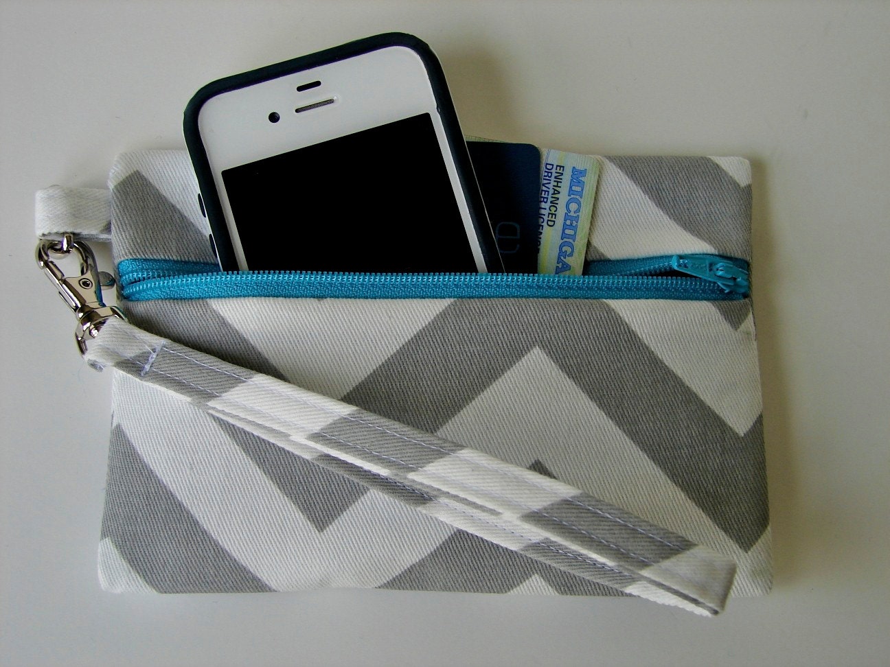 Wristlet Wallet in Grey and White Chevron with a Pop of Turquoise, Chevron Wallet, I phone Wallet