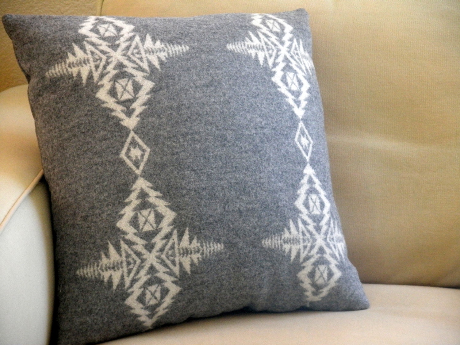 Primitive pillow pattern, Pendleton wool fabric handcrafted in subtle colors of grey and cream 18 x 18
