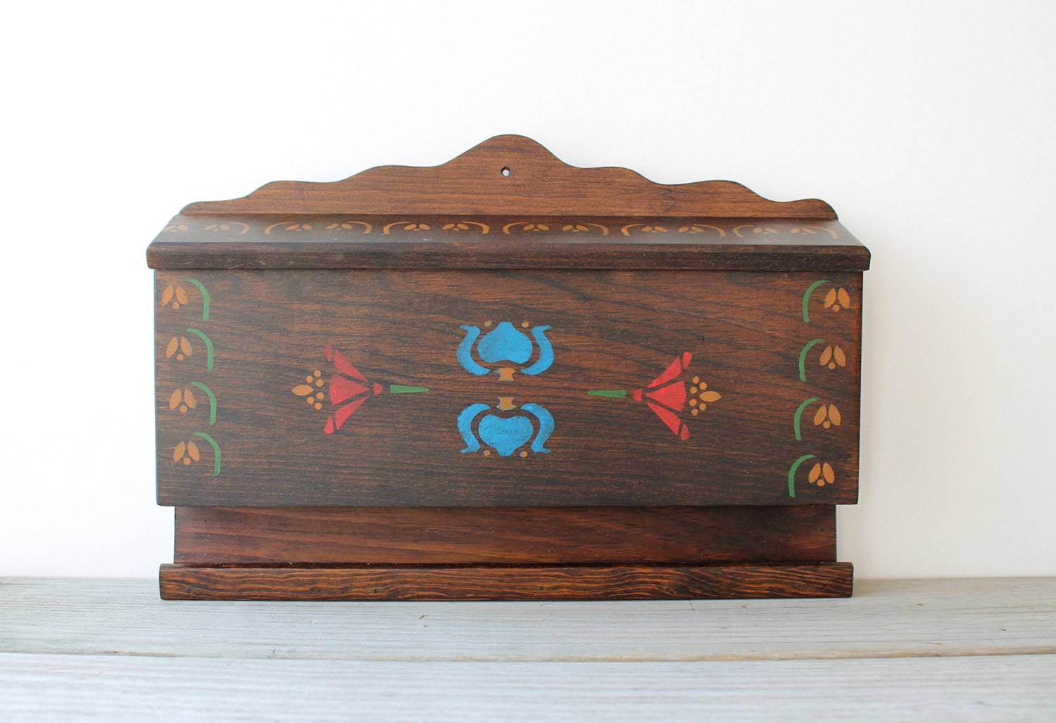 Refinished hand painted candle box / wood / folk / primitive / hand stenciled / Americana / farm house / rustic home decor / kitchen decor