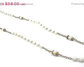 Art Deco White Glass Bead Necklace 1920s Vintage Jewelry