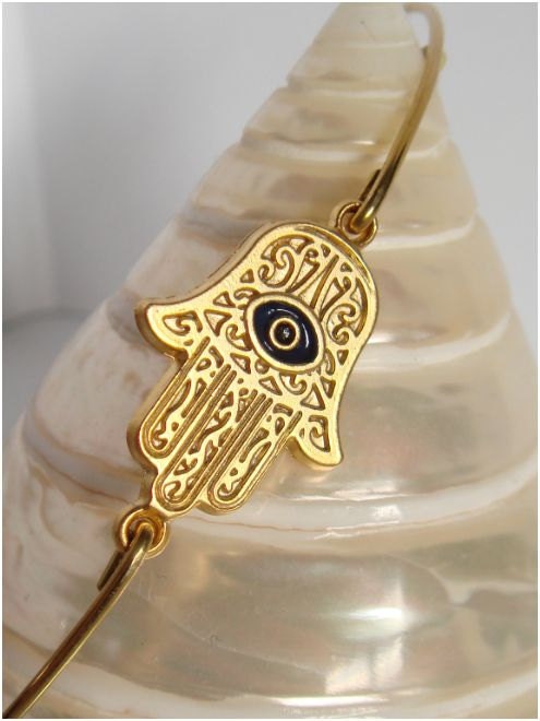 Gold Hamsa and evil eye bangle II - Hamsa evil eye bracelet - Evil eye bracelet - Everyday jewelry - Minimalist jewelry