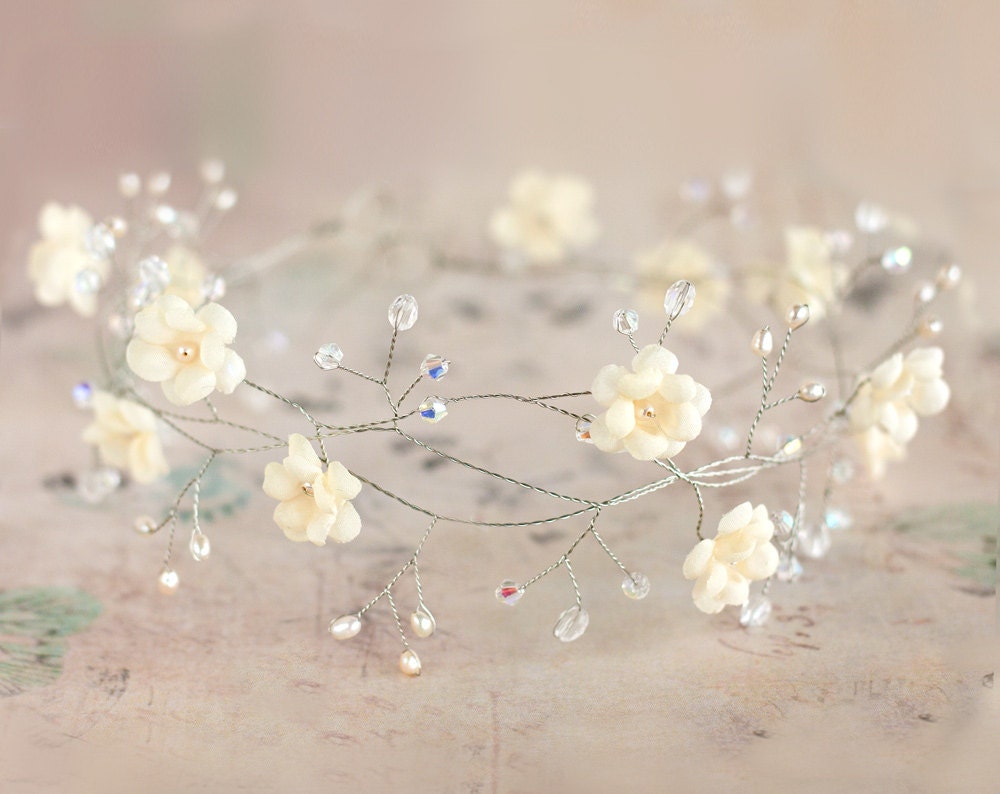 Bridal tiara, wedding tiara, wedding flower crown, vine tiara, headpiece, headband, bridal hair accessories, pearls, Hair Wreaths