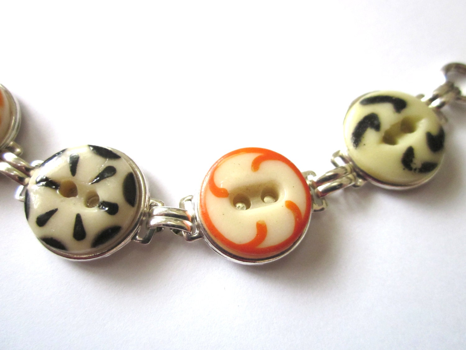 SAN FRANCISCO GIANTS antique button bracelet, 1800s buttons, silver links. One of a kind