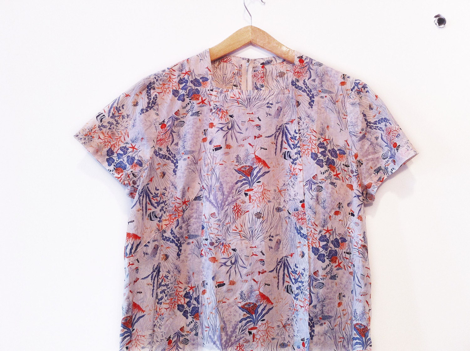 Vintage 60s dress in amazing sea life pattern