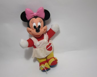 dress up minnie doll