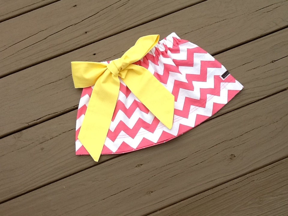Girls Easter twirly skirt & yellow fabric bow. FREE SHIPPING. Ready to Ship size 2T/24m. Pink white chevron. By EverythingSorella.
