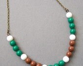 Beautiful Minimalist Color Block Necklace Vibrant Hunter Green Brown White Bead Vintage Style Antique Bronze Chain