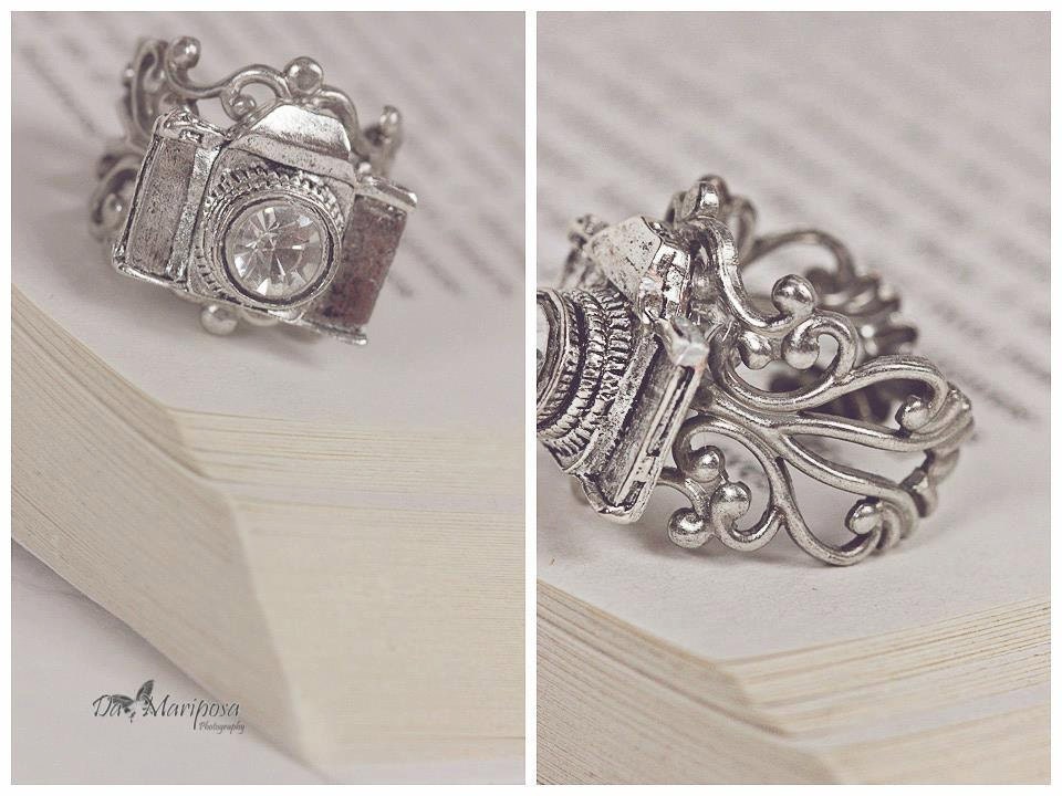 CAPTURE the moment camera RING adjustable silver antique bronze photographer gift