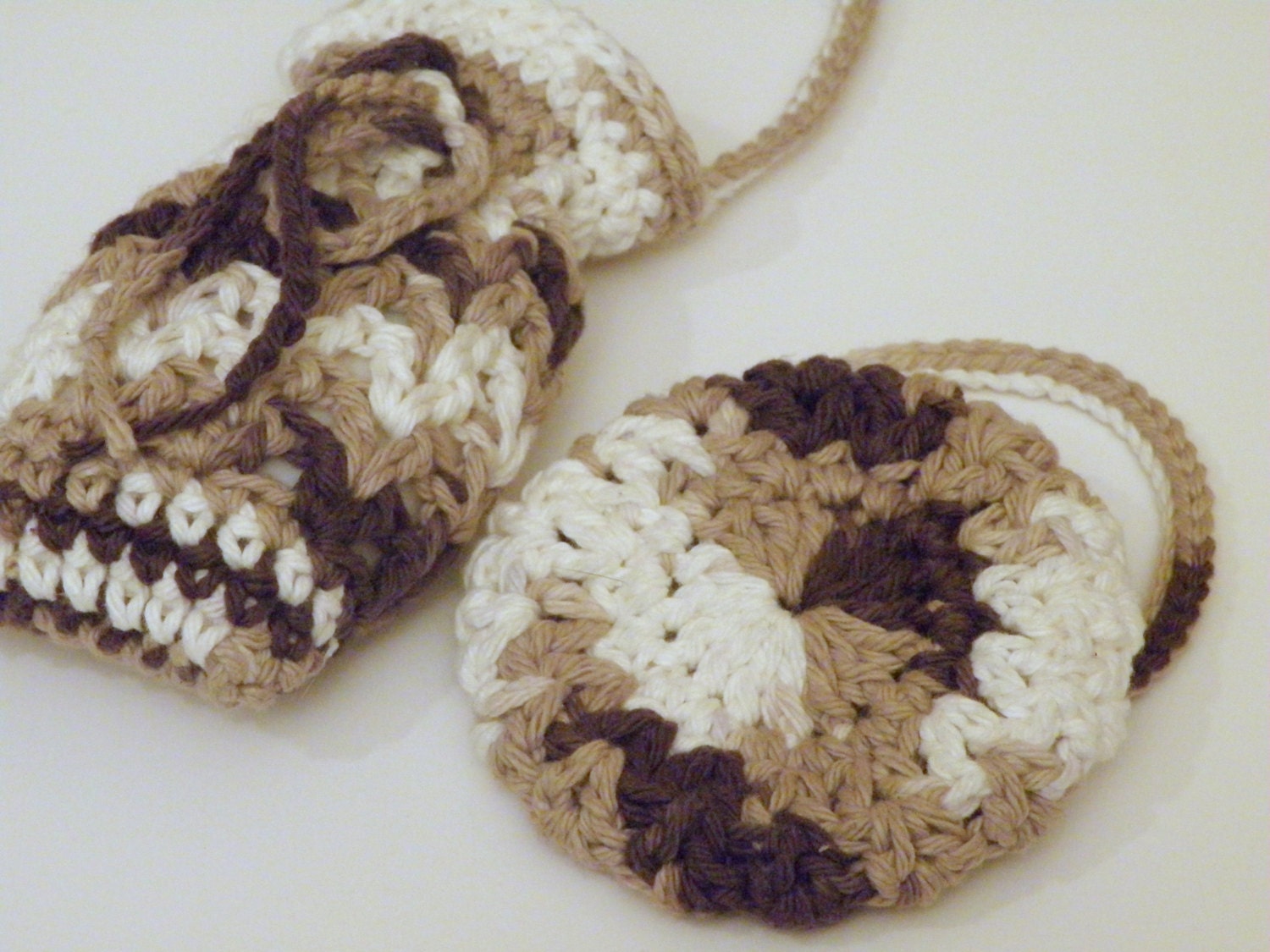 Deluxe Soap Saver Sack and Round Body Scrub Puff with Handles, Crochet Cotton Spa Collection Gift Set in Brown with Tan and White