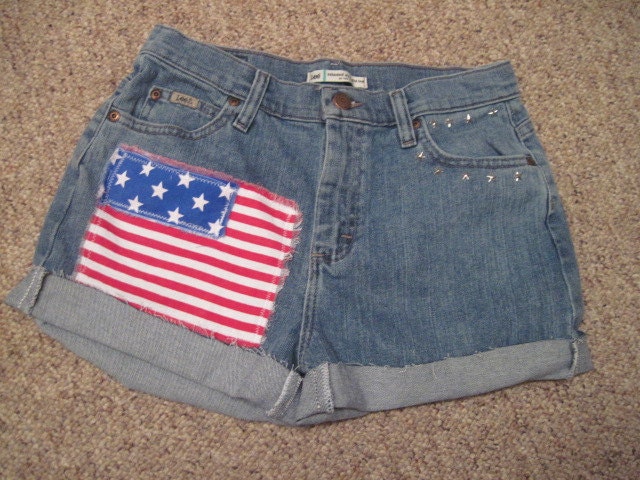 Womens VTG Lee upcycled  denim cut off shorts size 4 waist 30 inches High Waist hand made American Flag star studs added