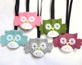 A Hoot of a headband- Felt owl elastic headband  choose your color