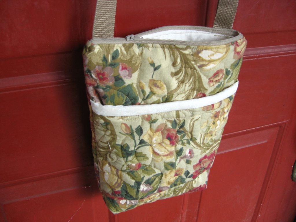 Handmade quilted sling purse antique rose print ,  quilted crossover bag, shoulder bag,  zippered crossover purse