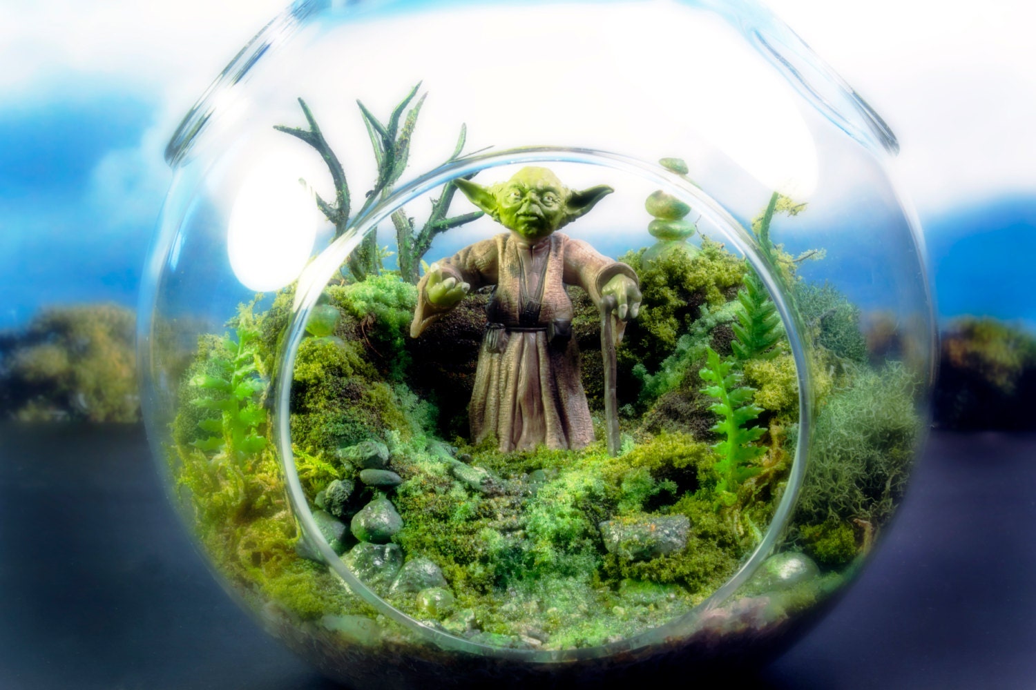 Yoda Terrarium - Hanging Moss Zen Garden - Star Wars / Empire Strikes Back