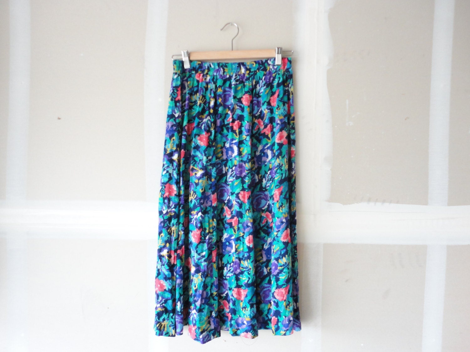 floral skirt, navy blue skirt, long pleated skirt