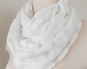 white infinity scarf, infinity scarf, neckwarmers, trendy, modern scarf, winter trends