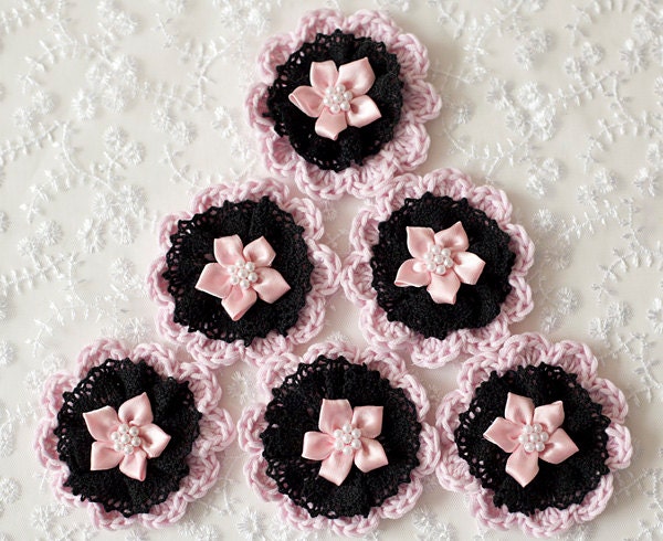 Crochet Flowers Applique - Pink Cotton and Black Lace -set of 6